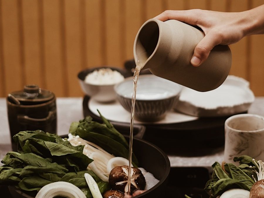Shiki, restoran sukiyaki Jepang autentik, hadir di Jalan Dharmawangsa V, Jakarta Selatan.