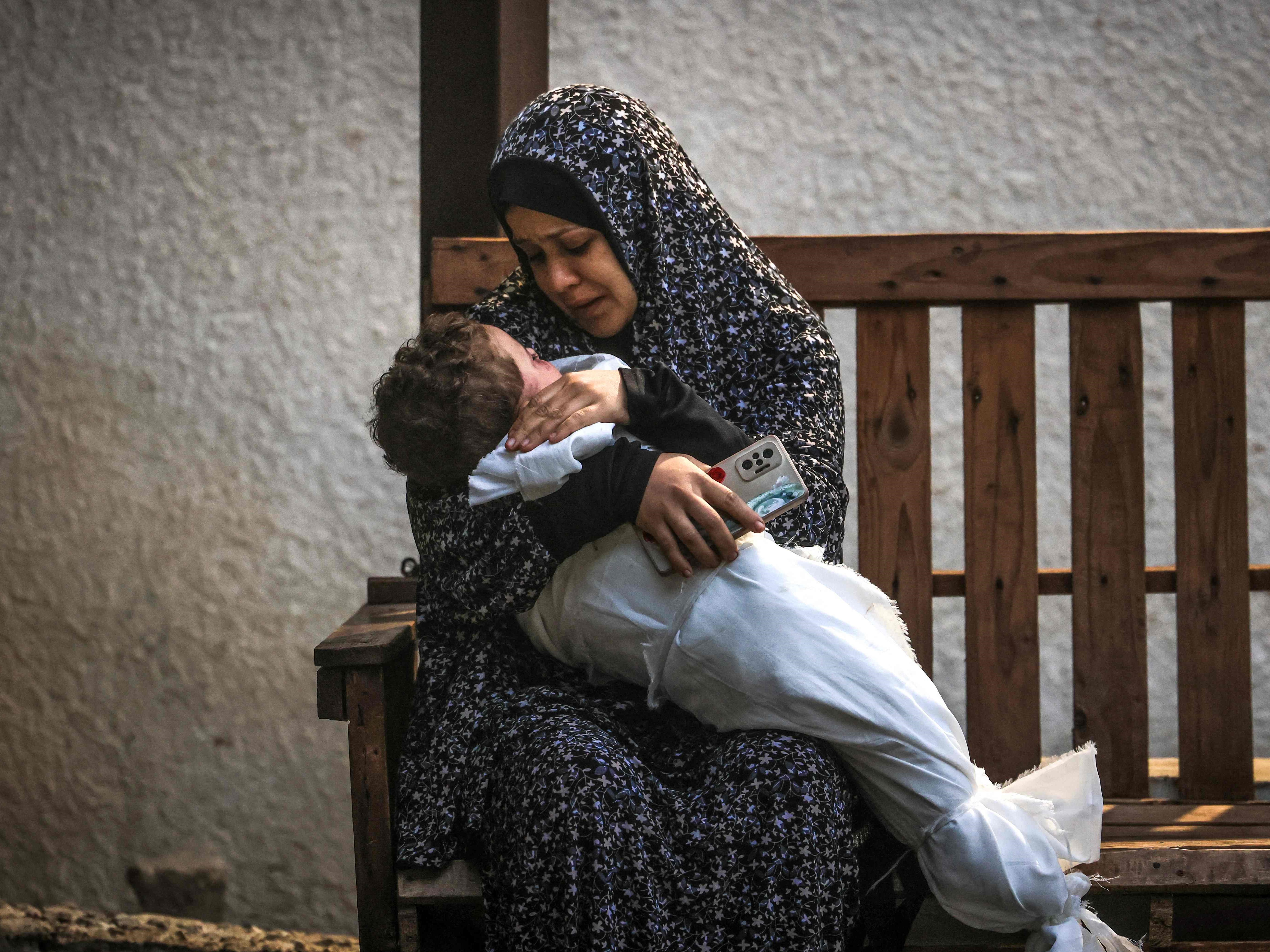 Israel Mengebom Gaza, Empat Bayi Kembar Palestina Lahir 