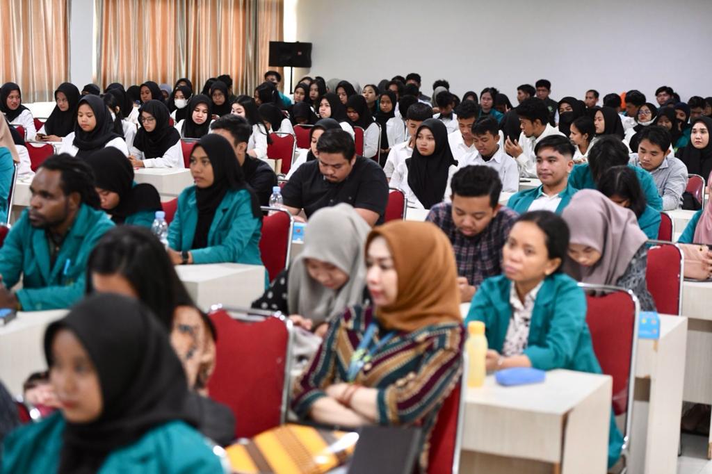 Tegas! Menteri Teten Siap Bantu Mahasiswa STIE Amkop Dirikan Koperasi Multi Pihak