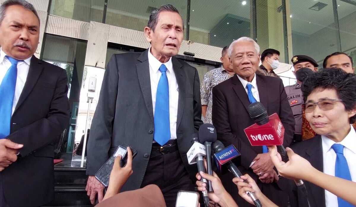 Ketua Dewas KPK Tumpak Hatorangan Panggabean di Gedung Dewas KPK, Jakarta Selatan, Jumat, 22 Desember 2023.