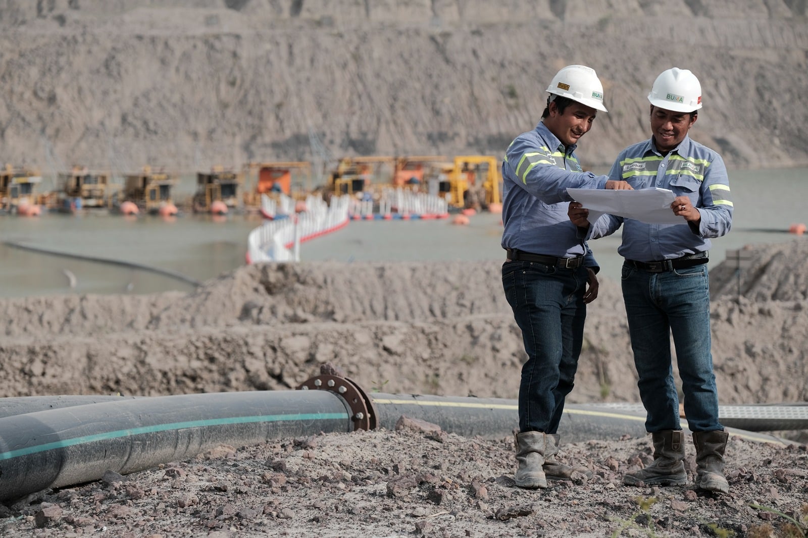 PT. Bukit Makmur Mandiri Utama (BUMA) akan menerbitkan Obligasi I BUMA Tahun 2023 untuk pertama kalinya.