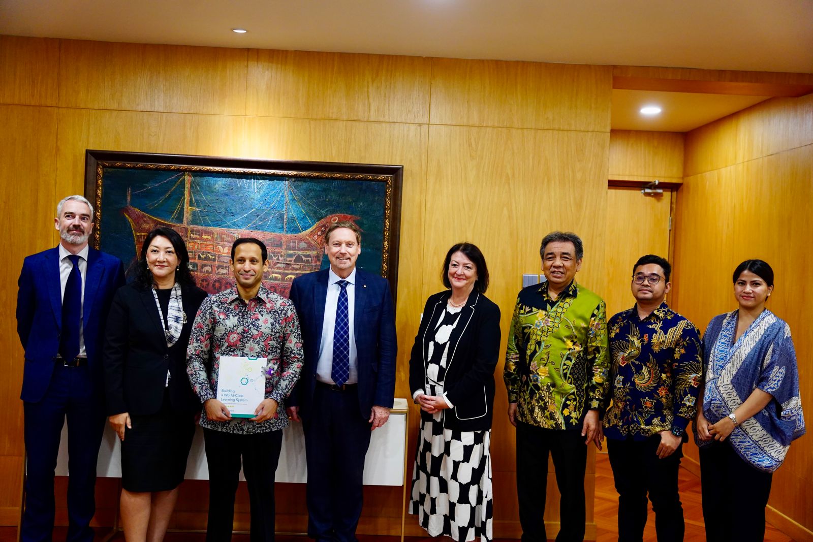 Chief Executive Officer ACER, Geoff Masters saat berkunjung ke Indonesia