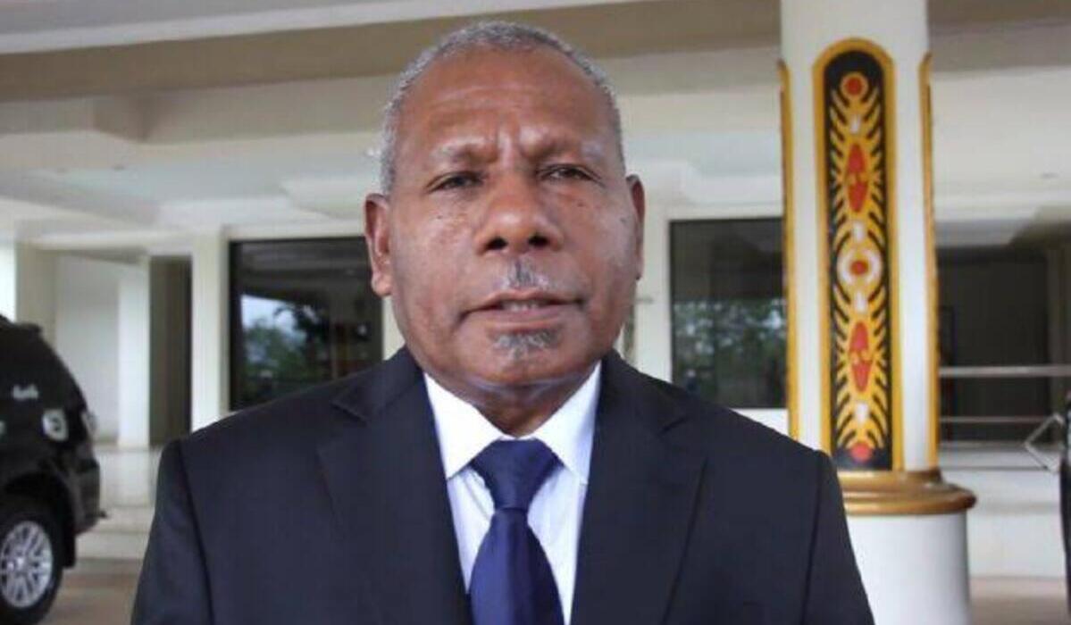 Ketua DPW Partai NasDem Provinsi Papua yang adalah juga Mantan Bupati Jayapura Mathius Awoitauw.