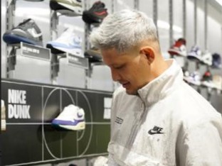 PT Giordano Indonesia memperkenalkan konsep toko Nike terbarunya di Indonesia. 