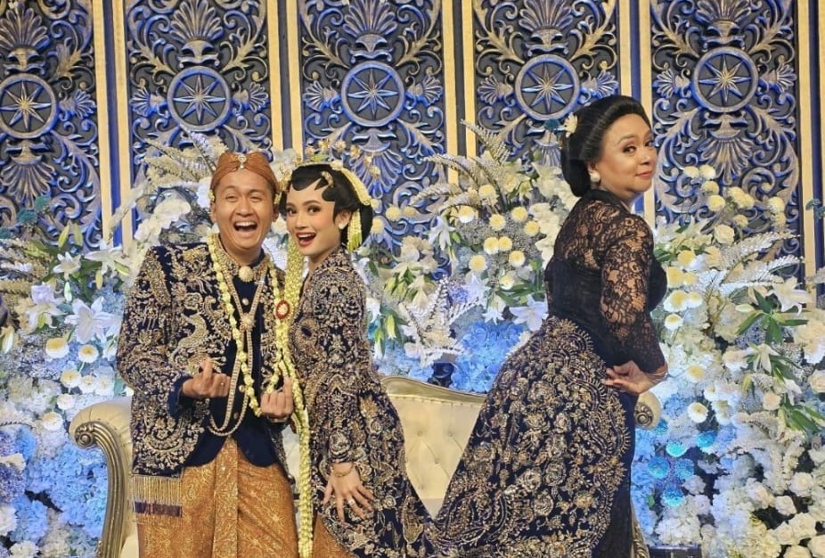 Dani Mukti (paling kanan).