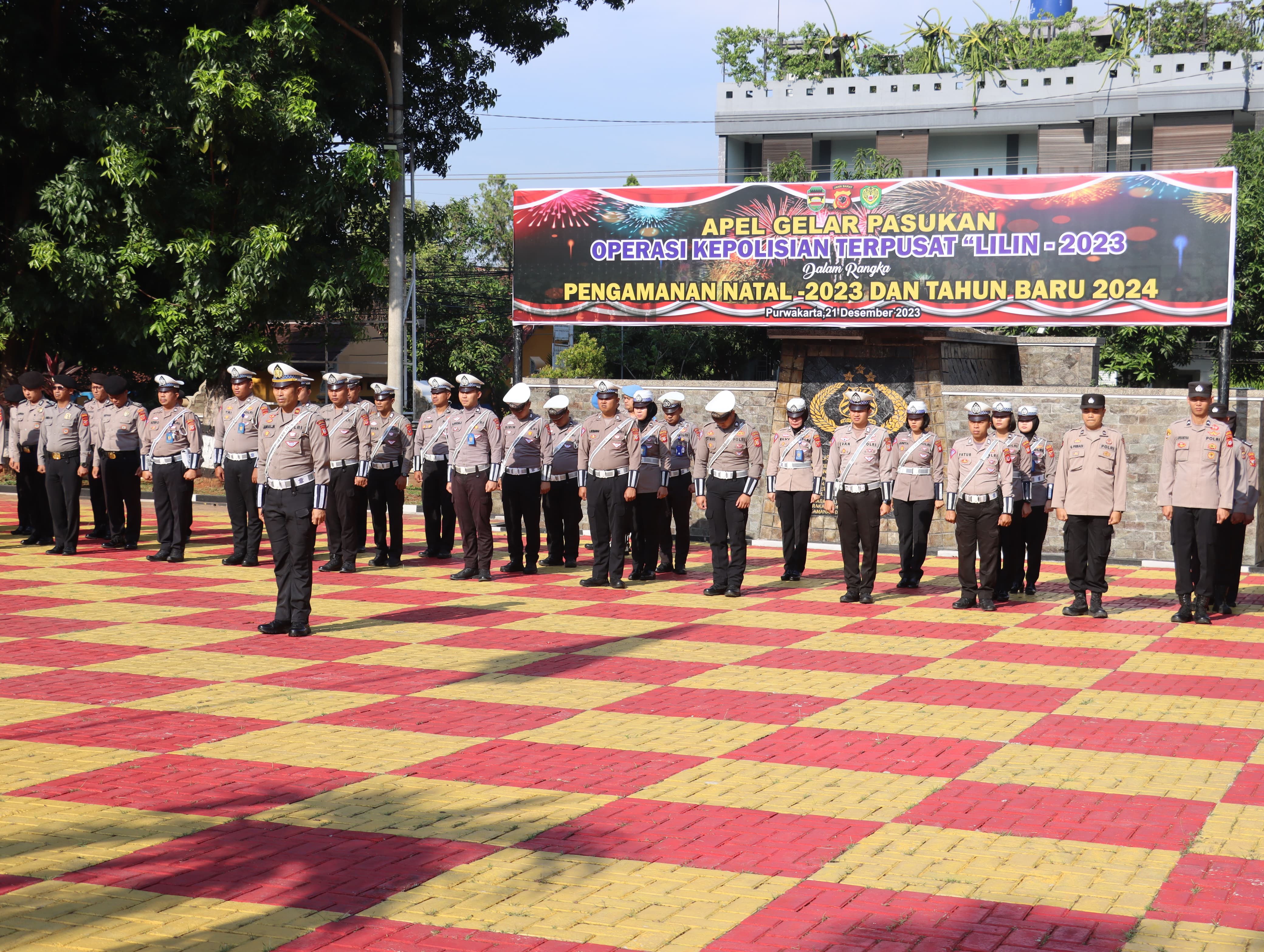 Polres Purwakarta menggelar Apel Operasi Lilin Lodaya 2023