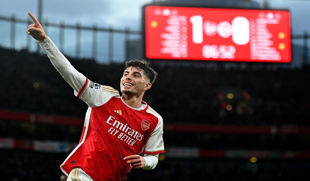 Gelandang Arsenal Kai Havertz melakukan selebrasi usai mencetak gol ke gawang Brighton and Hove Albion di laga Liga Primer Inggris.