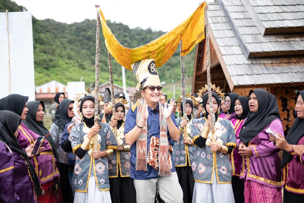 Direktur Tata Kelola Destinasi Kemenparekraf Indra Ni Tua mengunjungi Desa Rinding Allo, Kecamatan Rongkong, Luwu Utara, Sulsel.