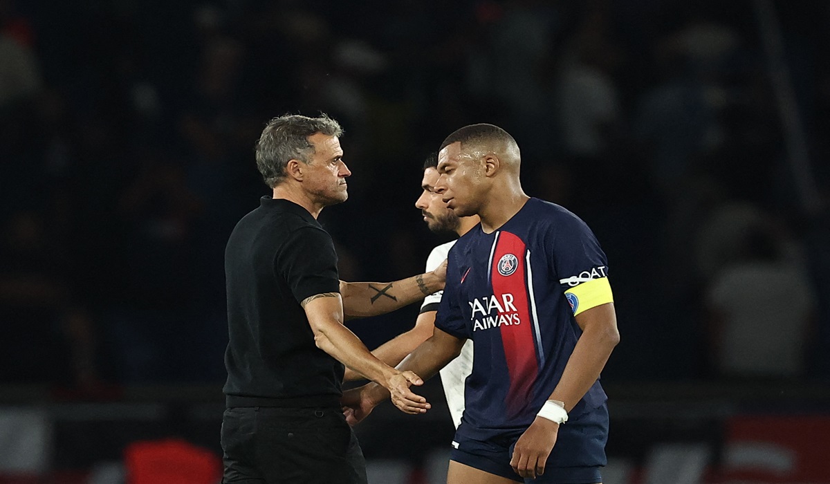 Luis Enrique Tegaskan Hubungannya dengan Mbappe Baik-Baik Saja