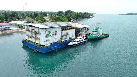 Rumah Sakit Apung (RSA) Nusa Waluya II resmi beroperasi melayani masyarakat di area Distrik Seget, Sorong, Papua Barat.