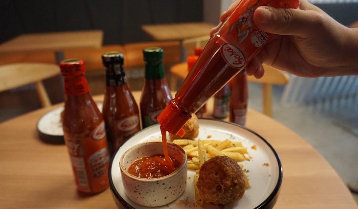 Sasa Saus Sambal kolaborasi dengan karakter Looney Tunes