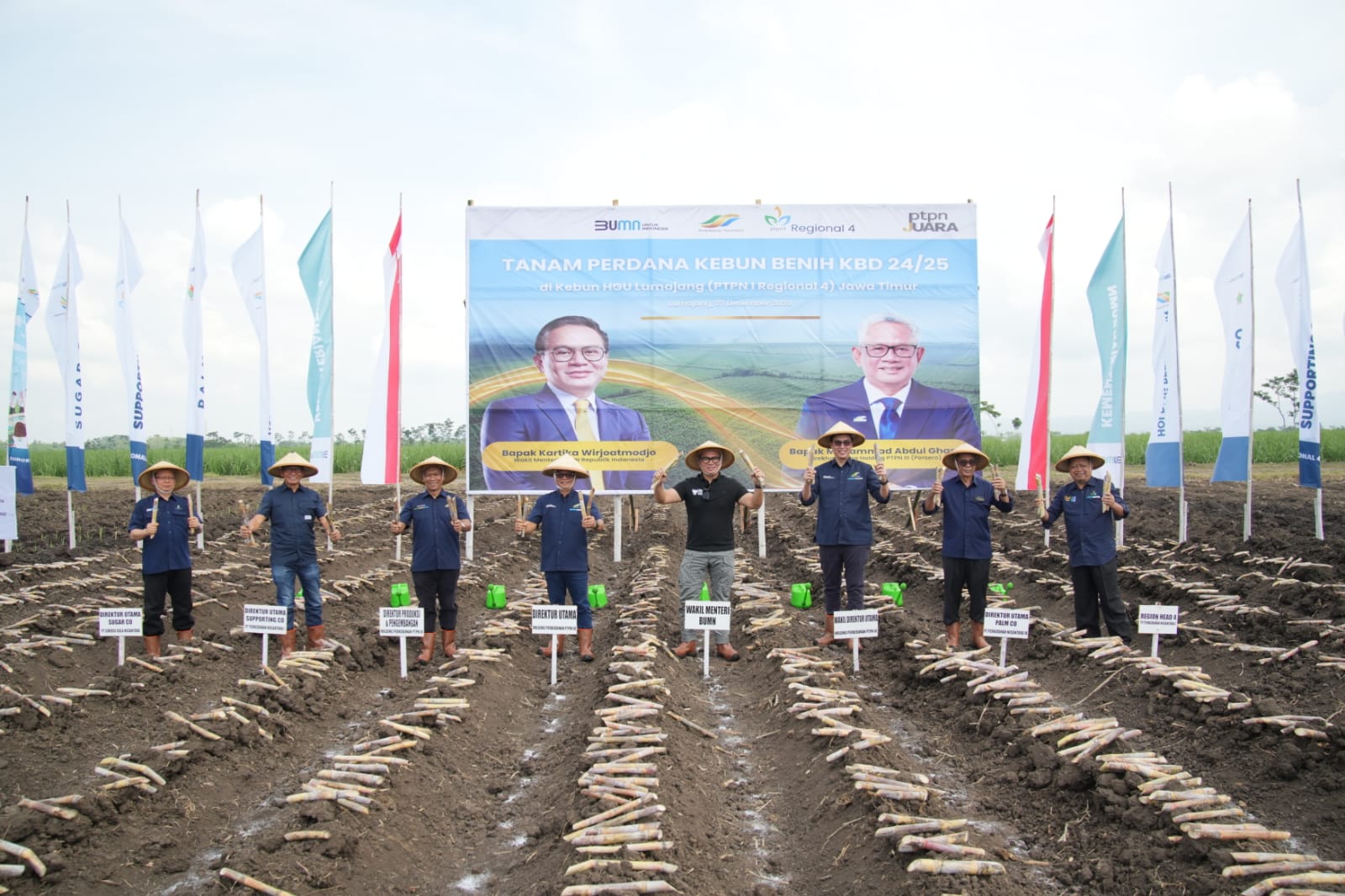 Wamen BUMN Kartika Wirjoatmodjo melakukan kunjungan kerja ke kebun HGU Lumajang PTPN I Regional 4, pada Rabu (27/12).