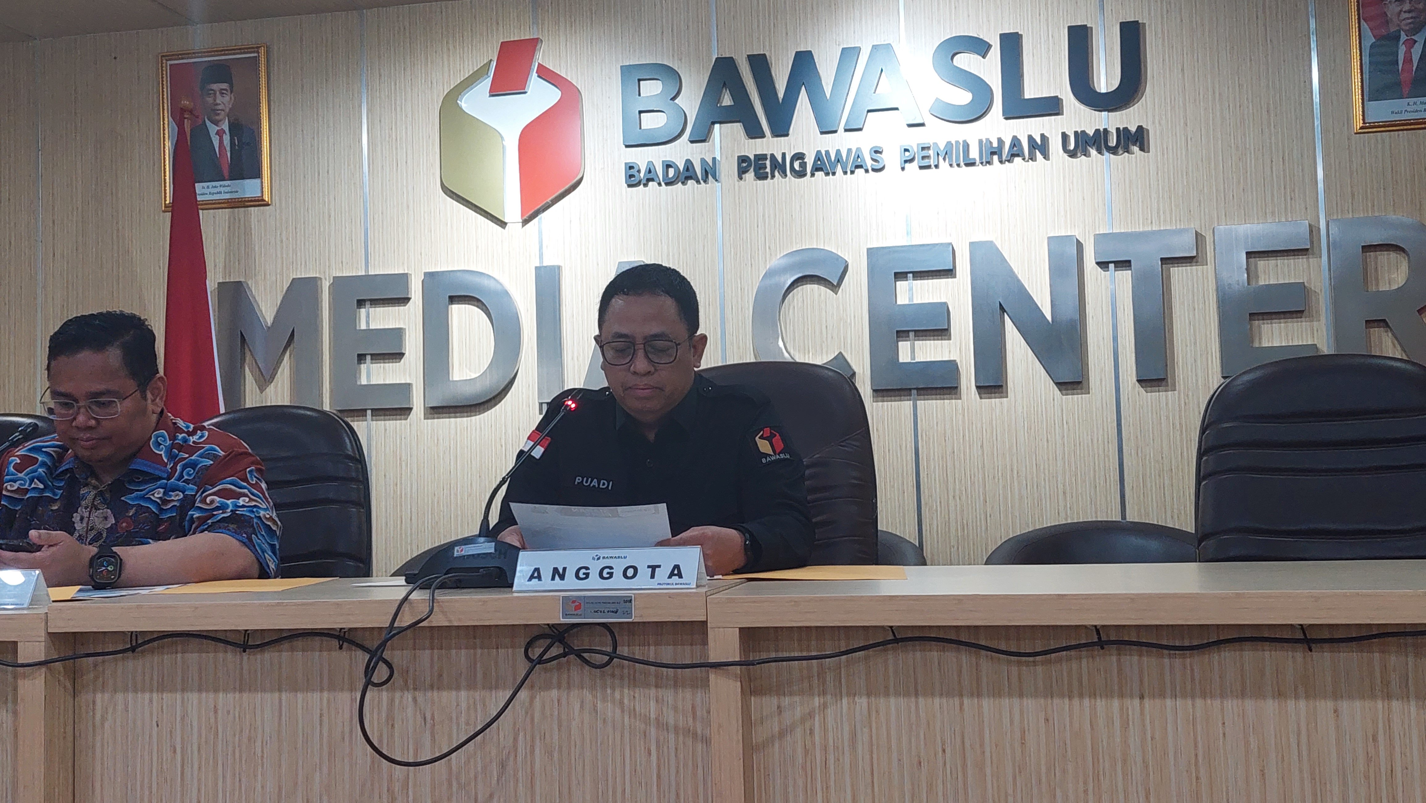 Bawaslu menelusuri adanya pelanggaraan prosedur pengiriman surat suara yang sudah diterima pemilih di Taipei. 