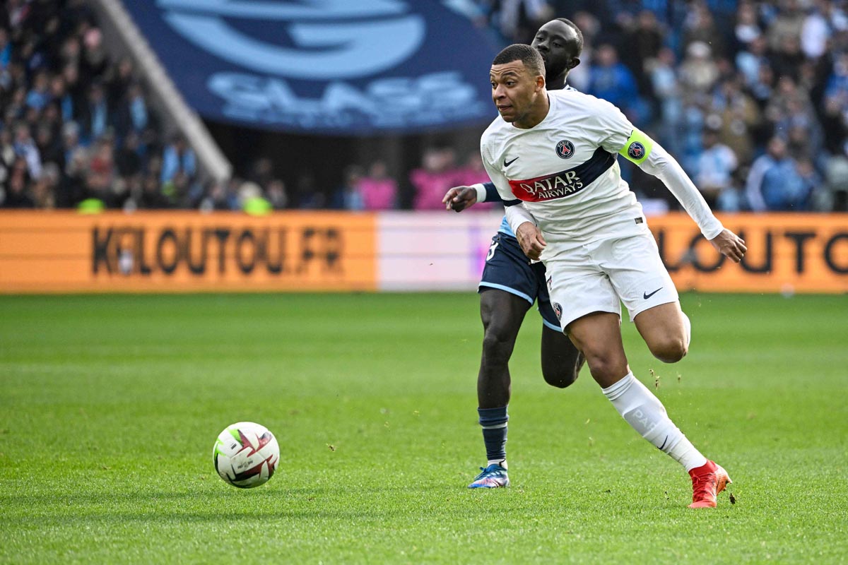 PSG tetap tampil gemilang mengalahkan Le Havre 2-0, setelah kiper Gianluigi Donnarumma dikenakan kartu merah.
