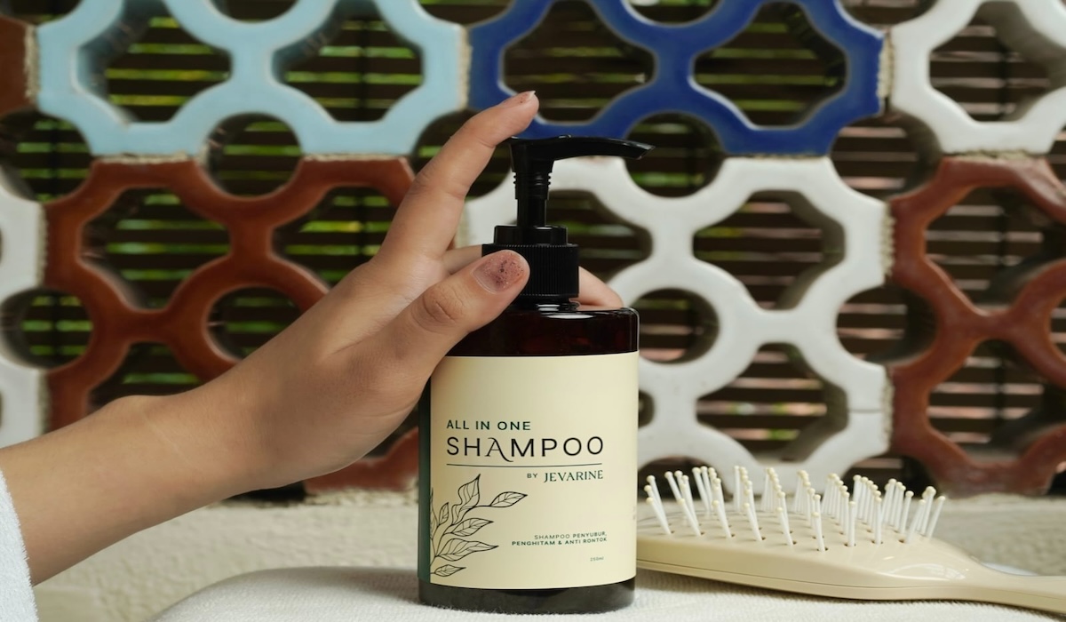 Produk all in one shampoo dari Jevarine