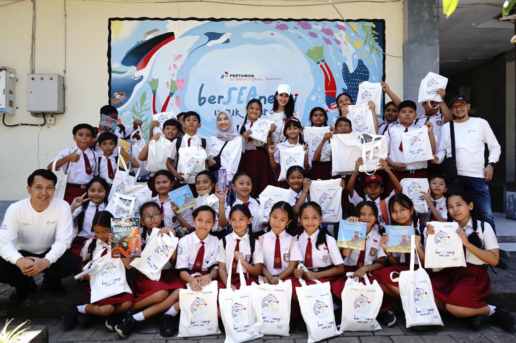 Kegiatan literasi kelautan yang dilaksanakan di SD No.1 Tanjung Benoa, Kula Selatan, Badung, Bali. 