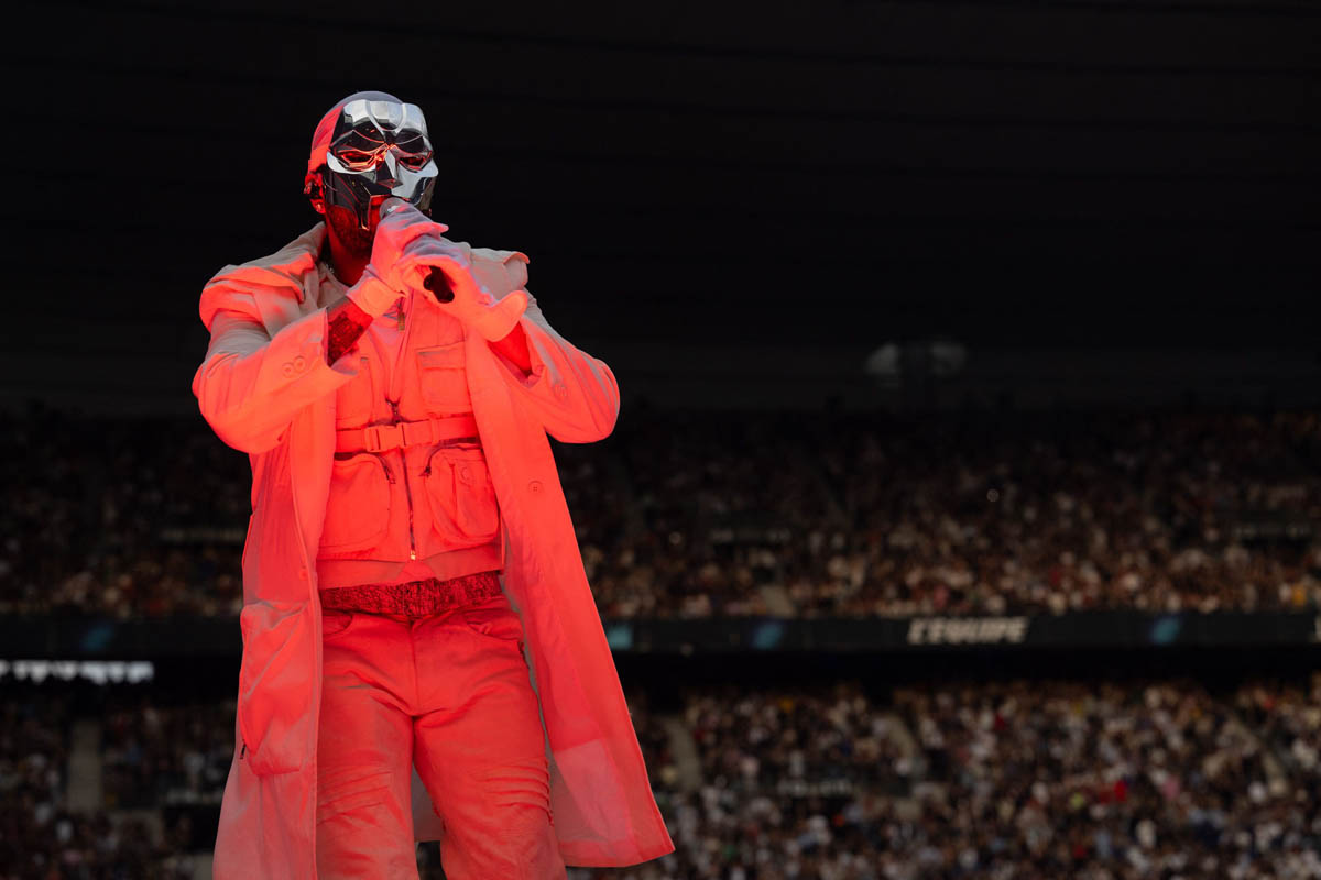 The Weeknd mendonasikan dana sebesar US$2,5 juta untuk paket makanan untuk warga Palestina.