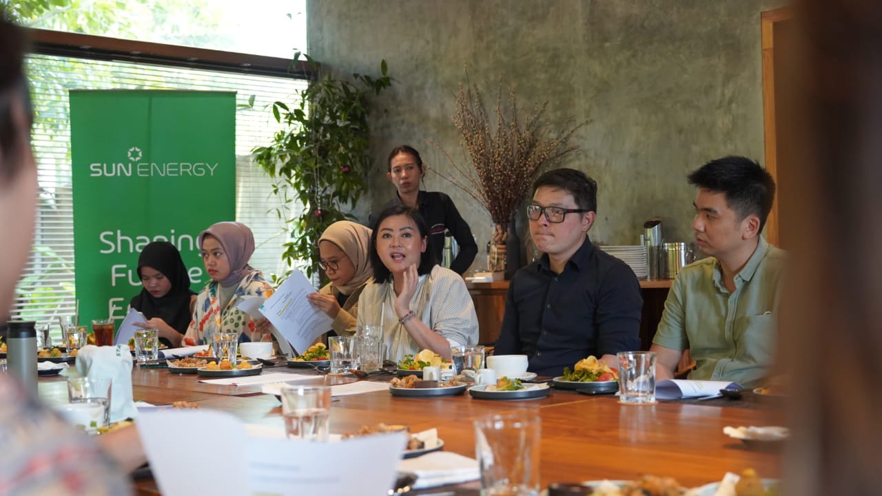 Konferensi pers yang diselenggarakan SUN Energy di Jakarta, Senin (11/12). 