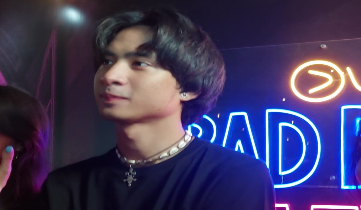 Aktor Devano Danendra