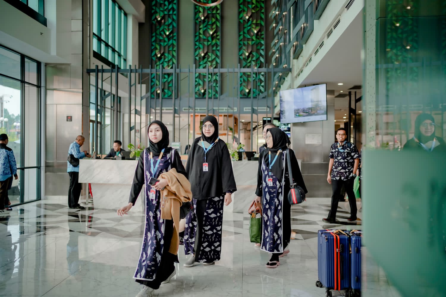 Jamaah milenial yang mengikuti program Umroh Entrepreneur Journey. 