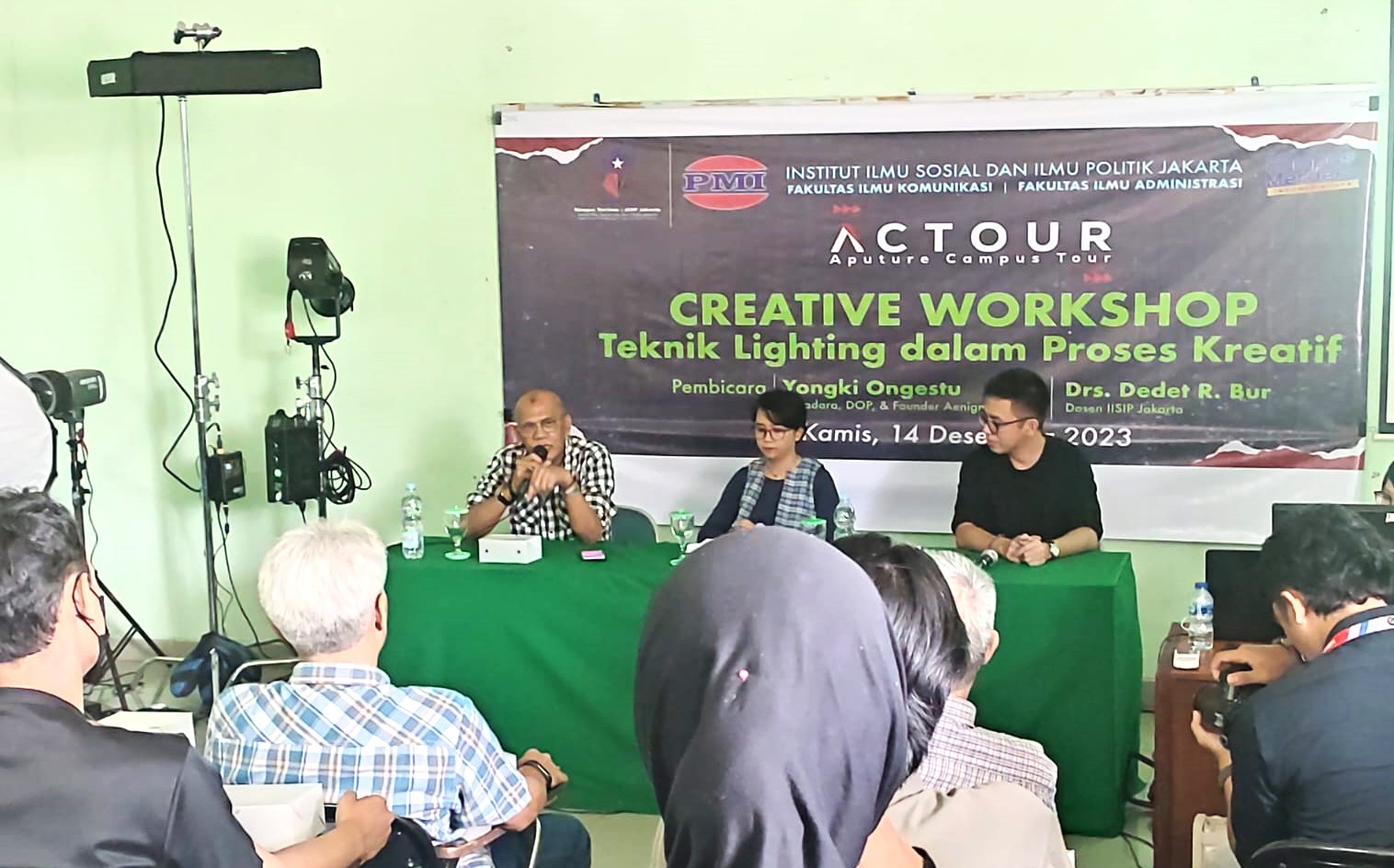Para pembicara dalam creative workshop.