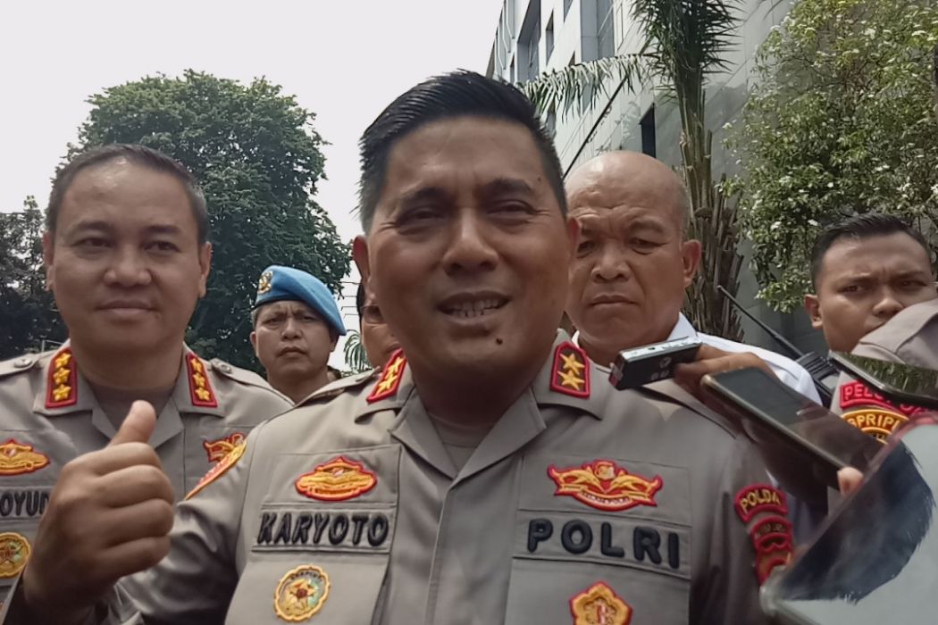 Kapolda Metro Jaya Irjen Karyoto melakukan sertijab kepada delapan pejabat utama, yang merupakan mutasi, promosi, dan Tour of Duty.