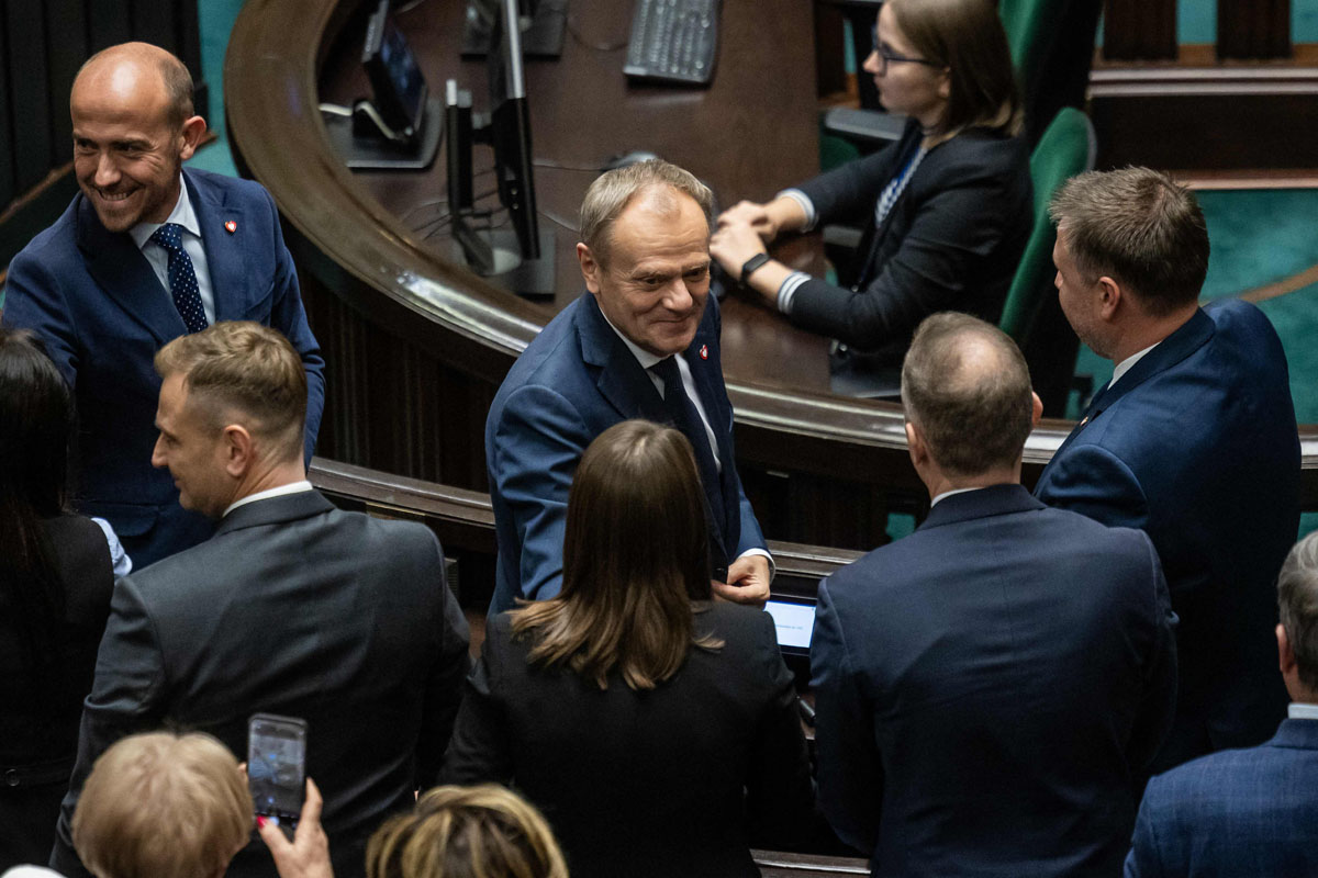Tusk berkomitmen mengembalikan posisi Polandia di Uni Eropa setelah pelanggaran aturan hukum merenggangkan hubungan Warsaw dengan Brussels. 