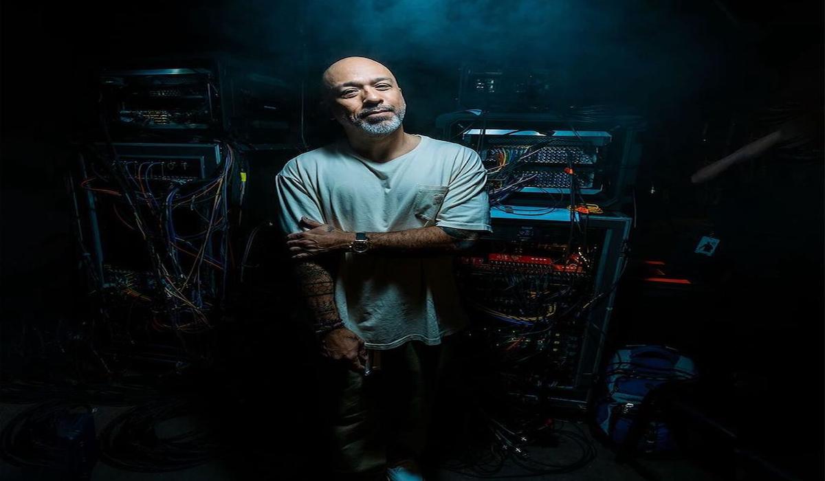 Jo Koy akan jadi MC di acara Golden Globes ke-81