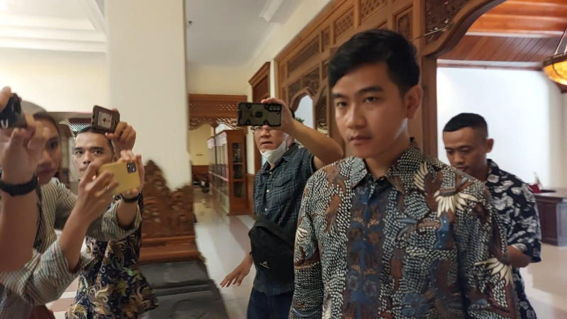 Gibran Rakabuming Raka ditemui di Solo, Senin (18/12).