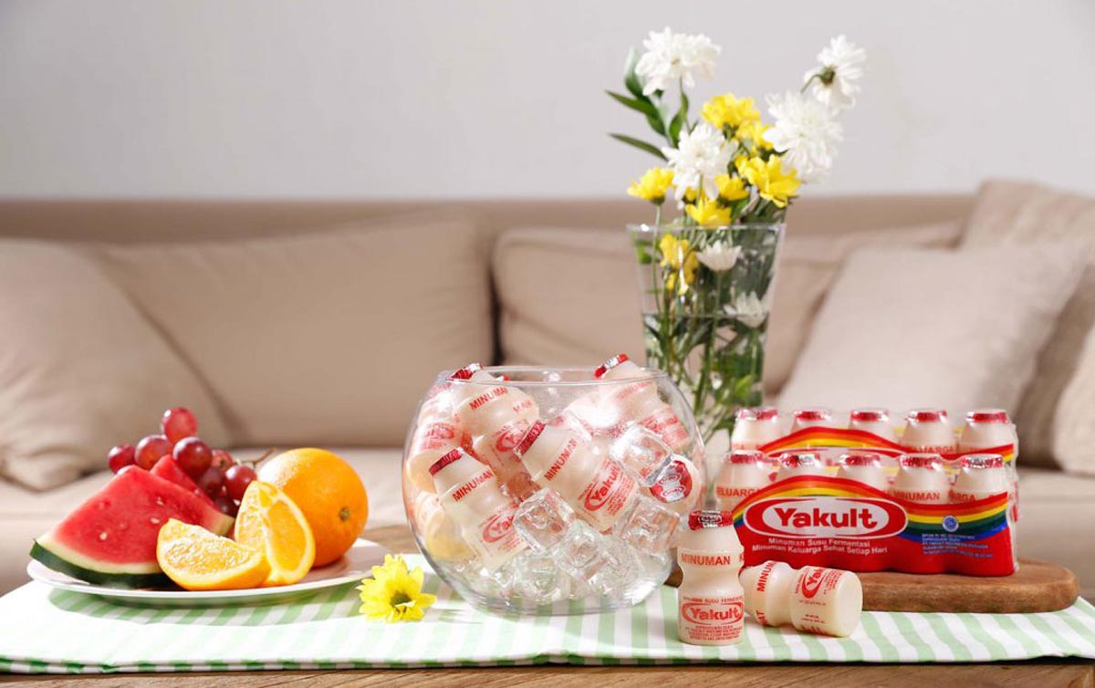 Bila anda penyukai minuman prebiotik satu ini, pastikan mengikuti aturan minumannya. Ini kandungan dan aturan minum yakult.