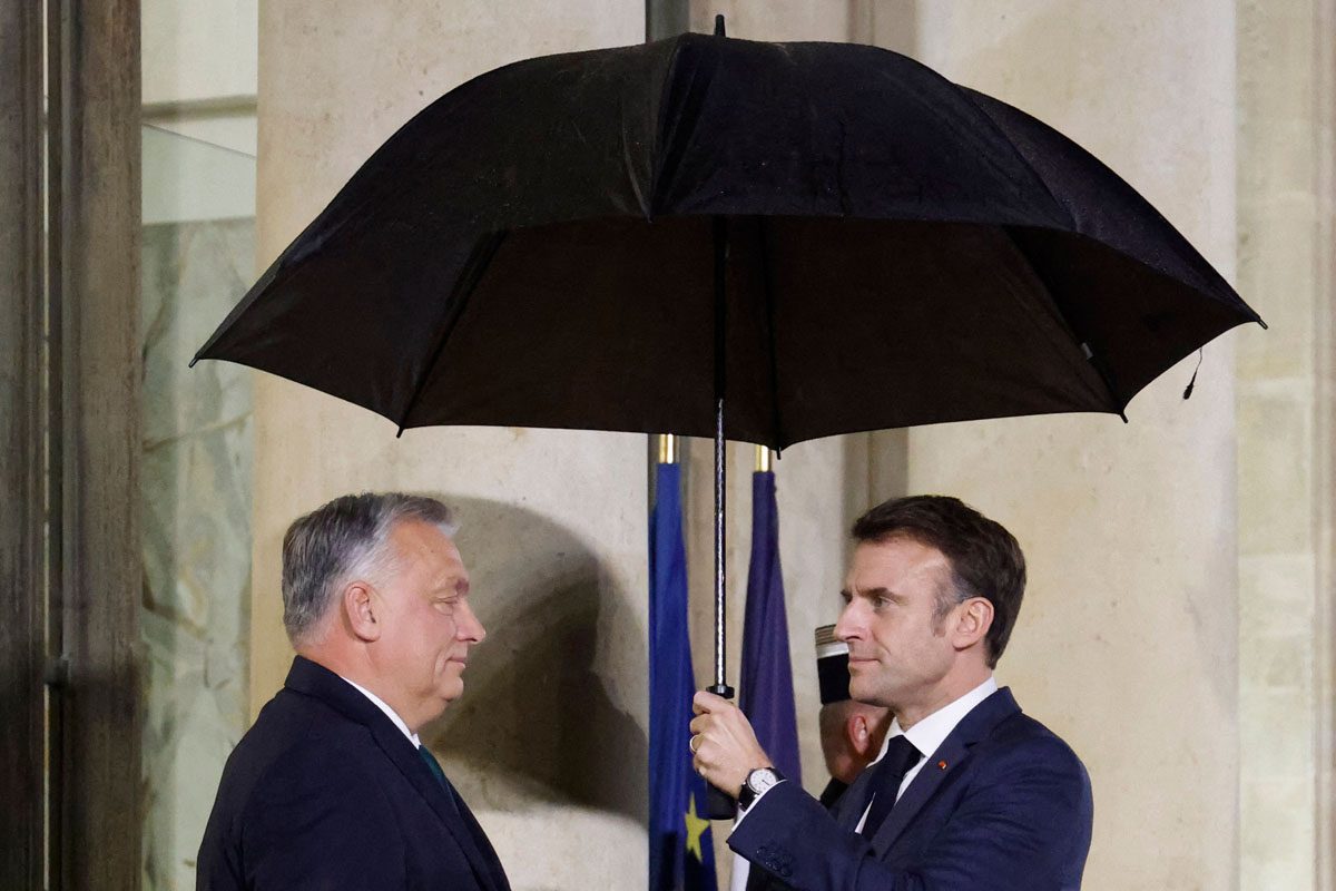 Emmanuel Macron merayu Perdana Menteri Hongaria Viktor Orban yang mengancam akan memblokir dukungan lebih lanjut untuk Ukraina.