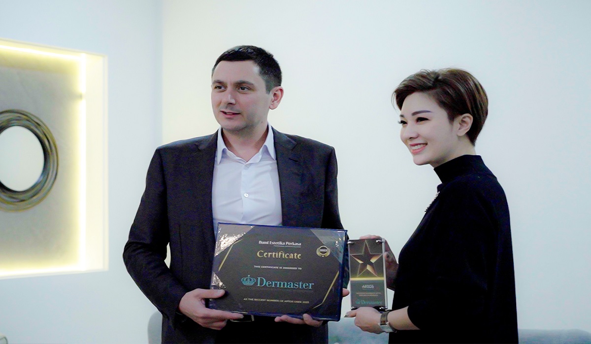 Dermaster Klinik Raih Penghargaan Pengguna Benang APTOS Terbanyak