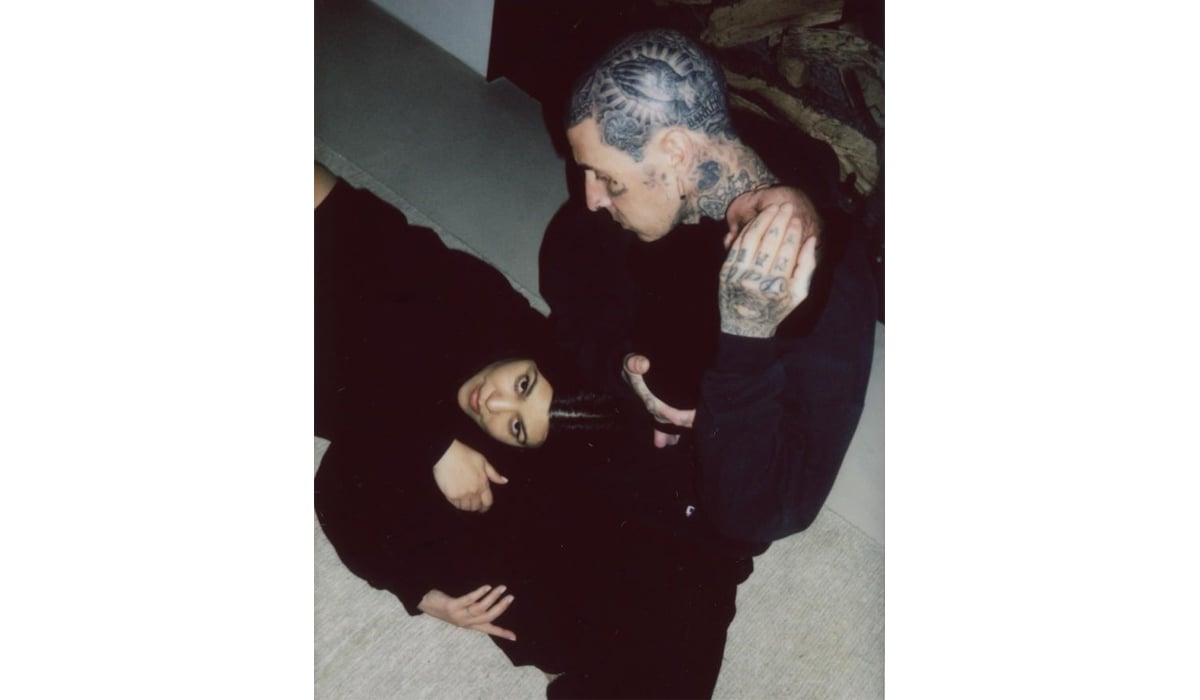 Pasangan selebriti Kourtney Kardashian dan Travis Barker memposting foto putra mereka Rocky Thirteen di Instagram.