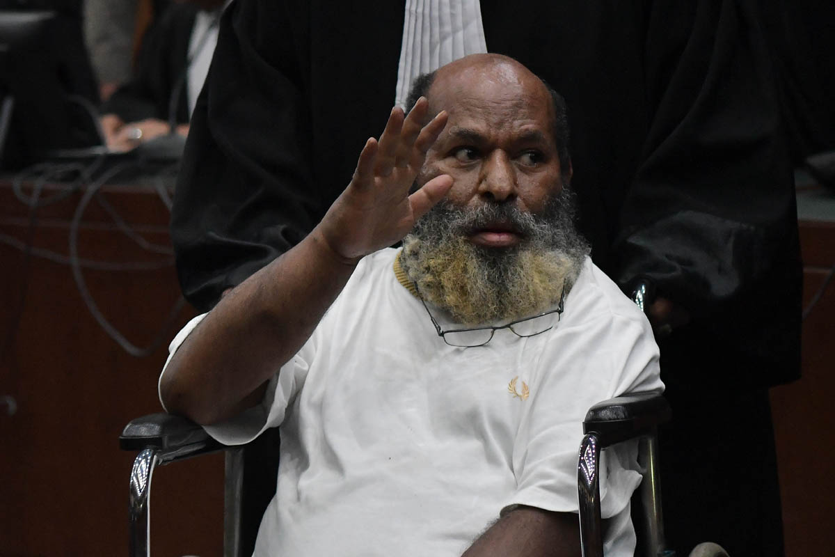 Pengadilan Tinggi DKI Jakarta menolak banding Lukas Enembe. Selain itu, hukuman penjara Lukas ditambah dari 8 tahun menjadi 10 tahun.