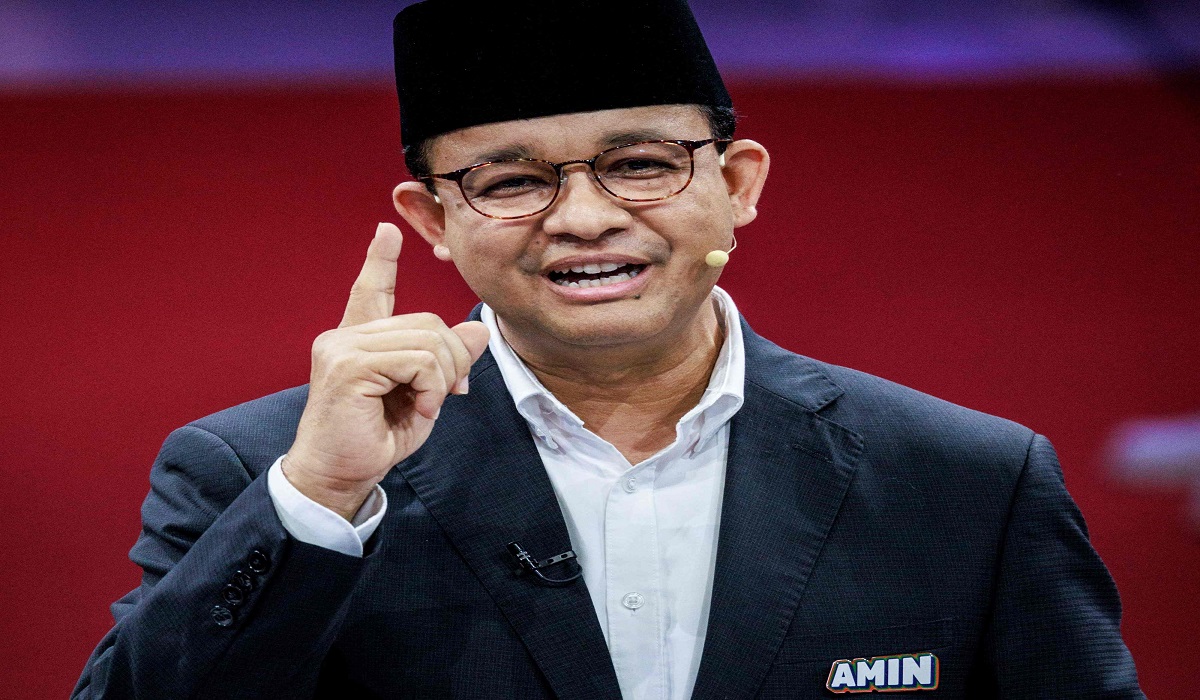 Capres nomor urut 1 Anies Baswedan saat debat di KPU