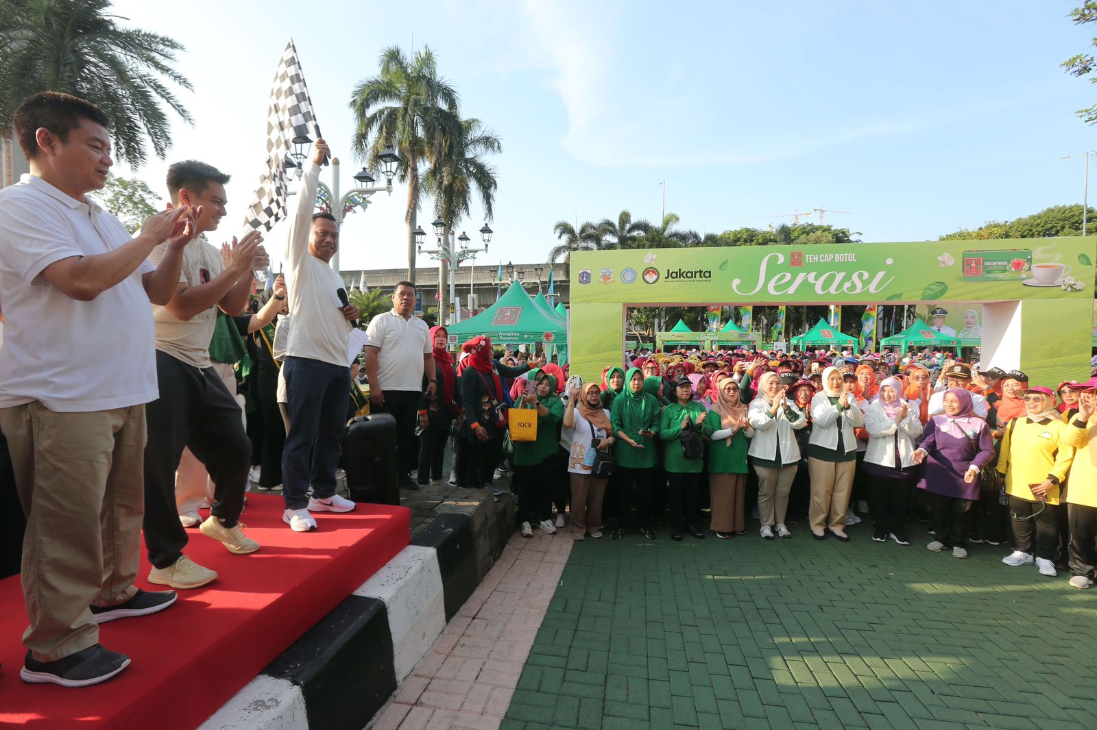 Kegiatan Program SERASI dari  Teh Cap Botol digelar di Jakarta Selatan.