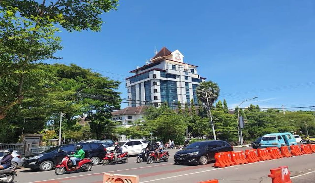 Kantor Dinas Pertanahan Kota Makassar digeledah