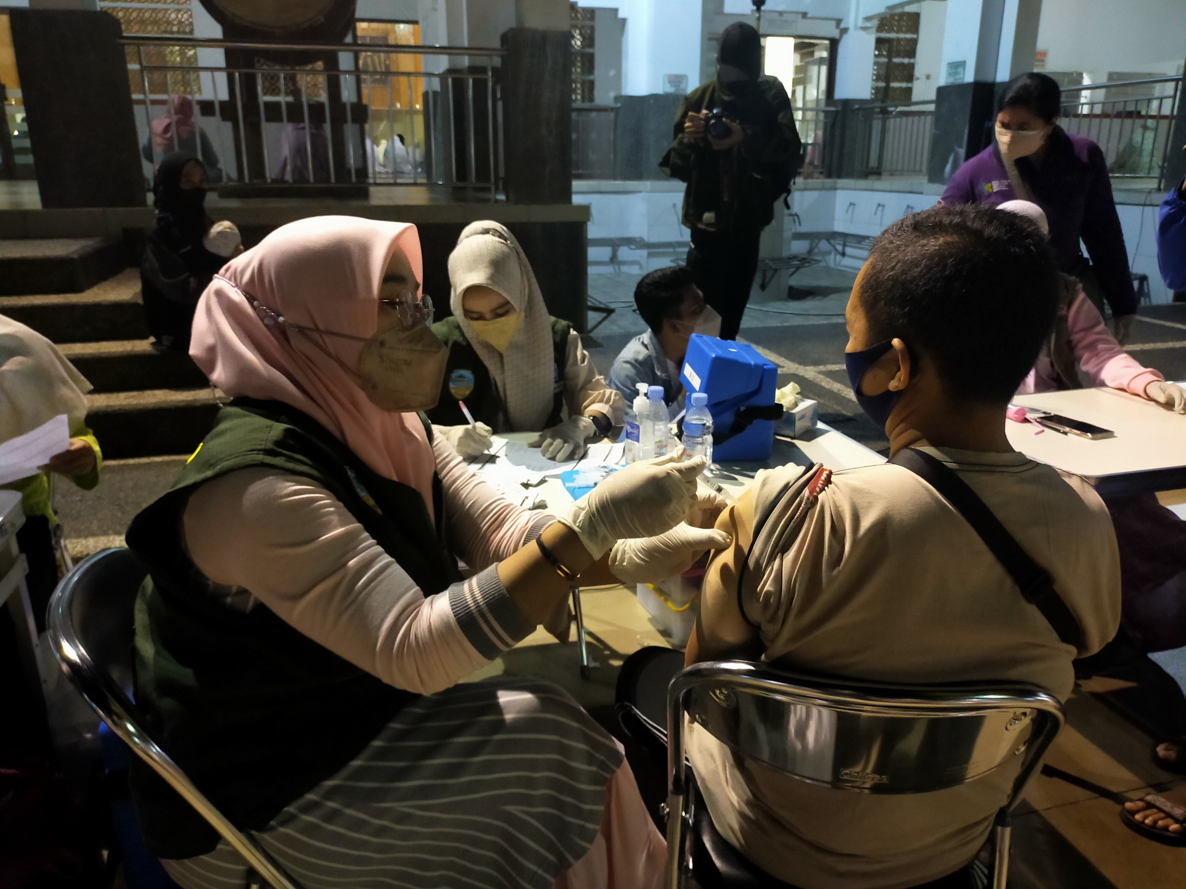 Vaksinasi covid-19 di Tasikmalaya beberapa waktu lalu