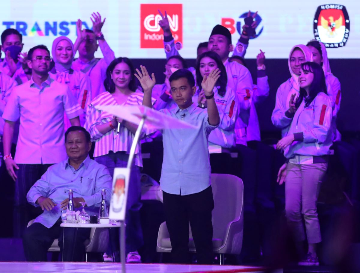 Lagi-lagi Kompori Pendukungnya saat Debat, Kedewasaan Gibran Dipertanyakan