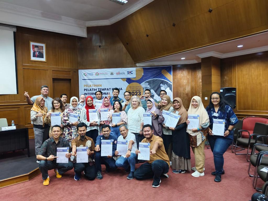 Para peserta kegiatan workshop Penguatan Manajemen Kelembagaan Institusi.