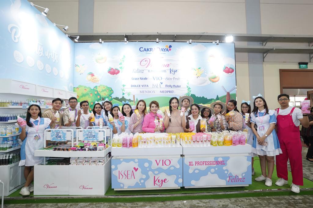 Produk kecantikan berkonsep susu, Vienna Milk Series, meluncurkan varian terbaru dengan target gen z atau perempuan berusia 18-25 tahun.