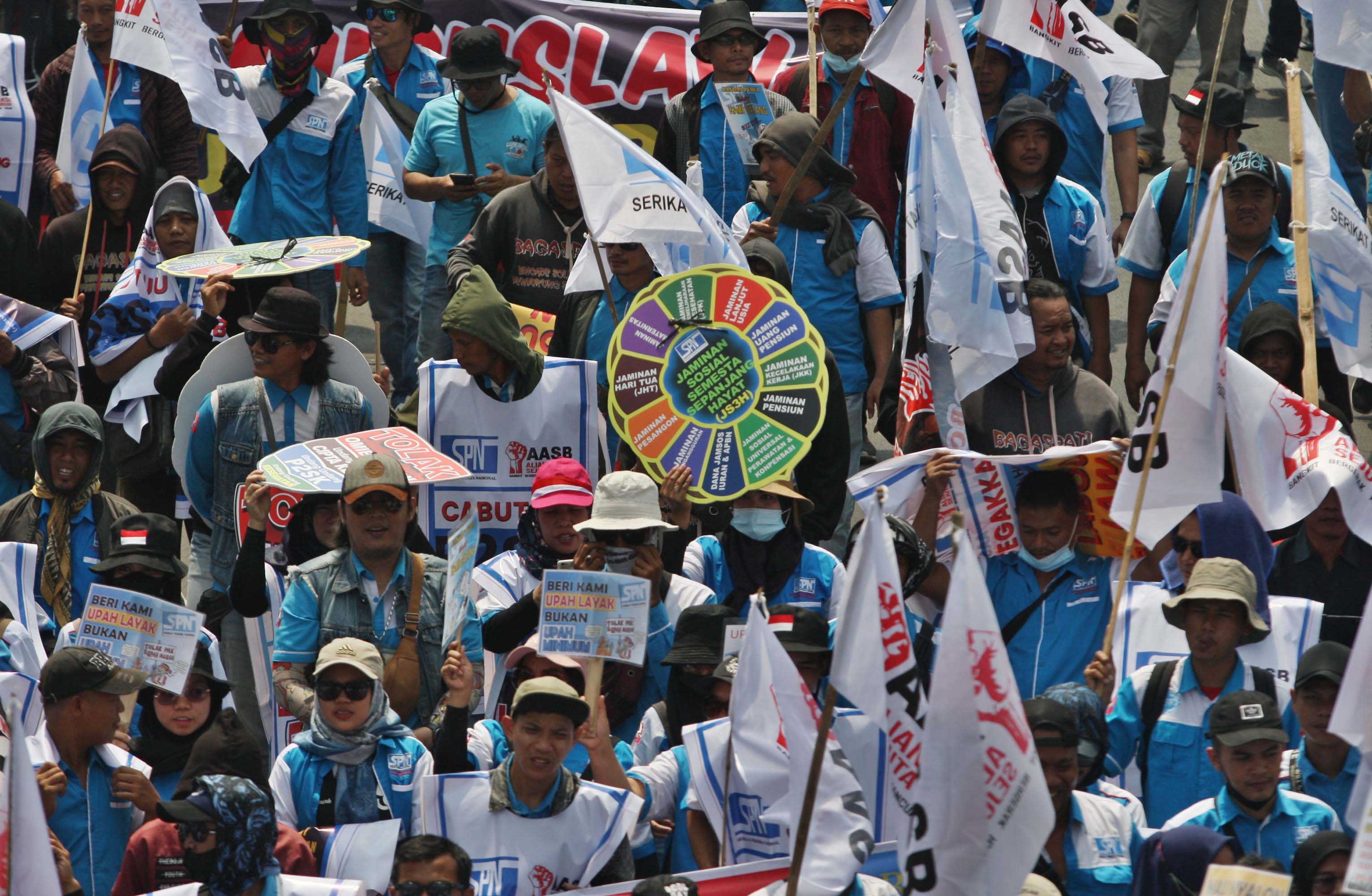 Ilustrasi demonstrasi para buruh