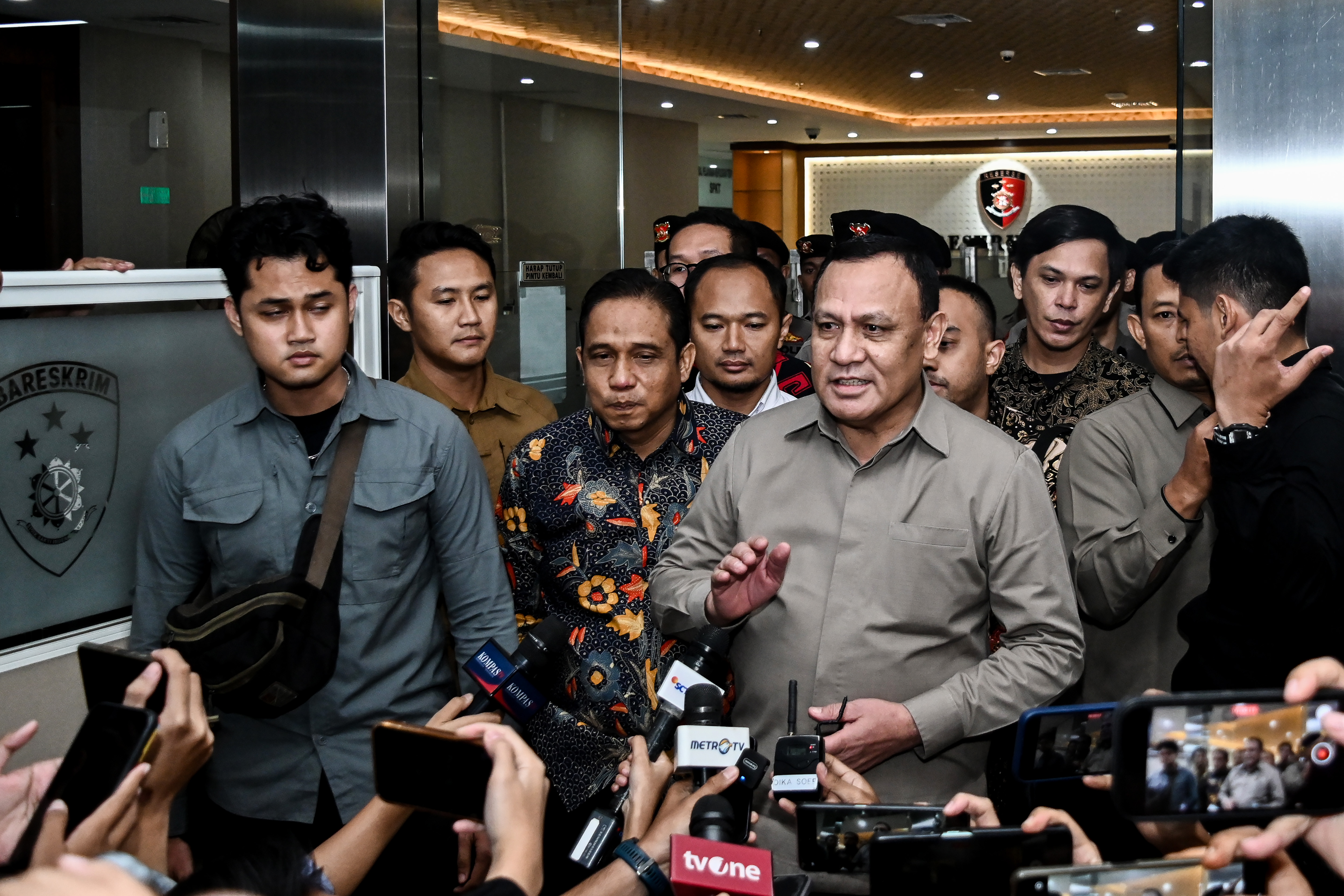 MAKI Anggap Bukti Penahanan Firli Sudah Cukup Kuat