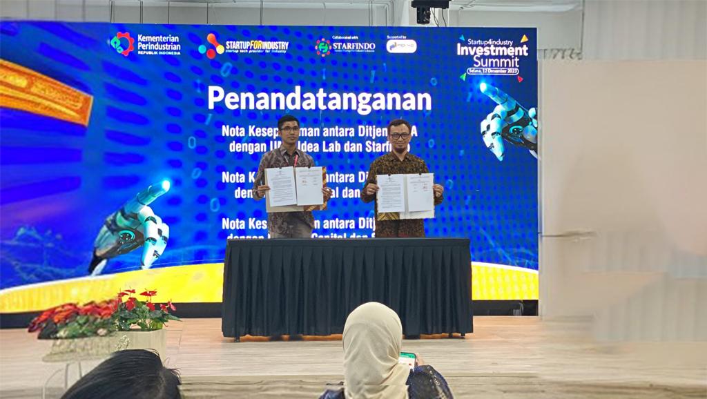 Acara penandatangan kerja sama antara startup Legalku dan  Starfindo di Jakarta. baru-baru ini.