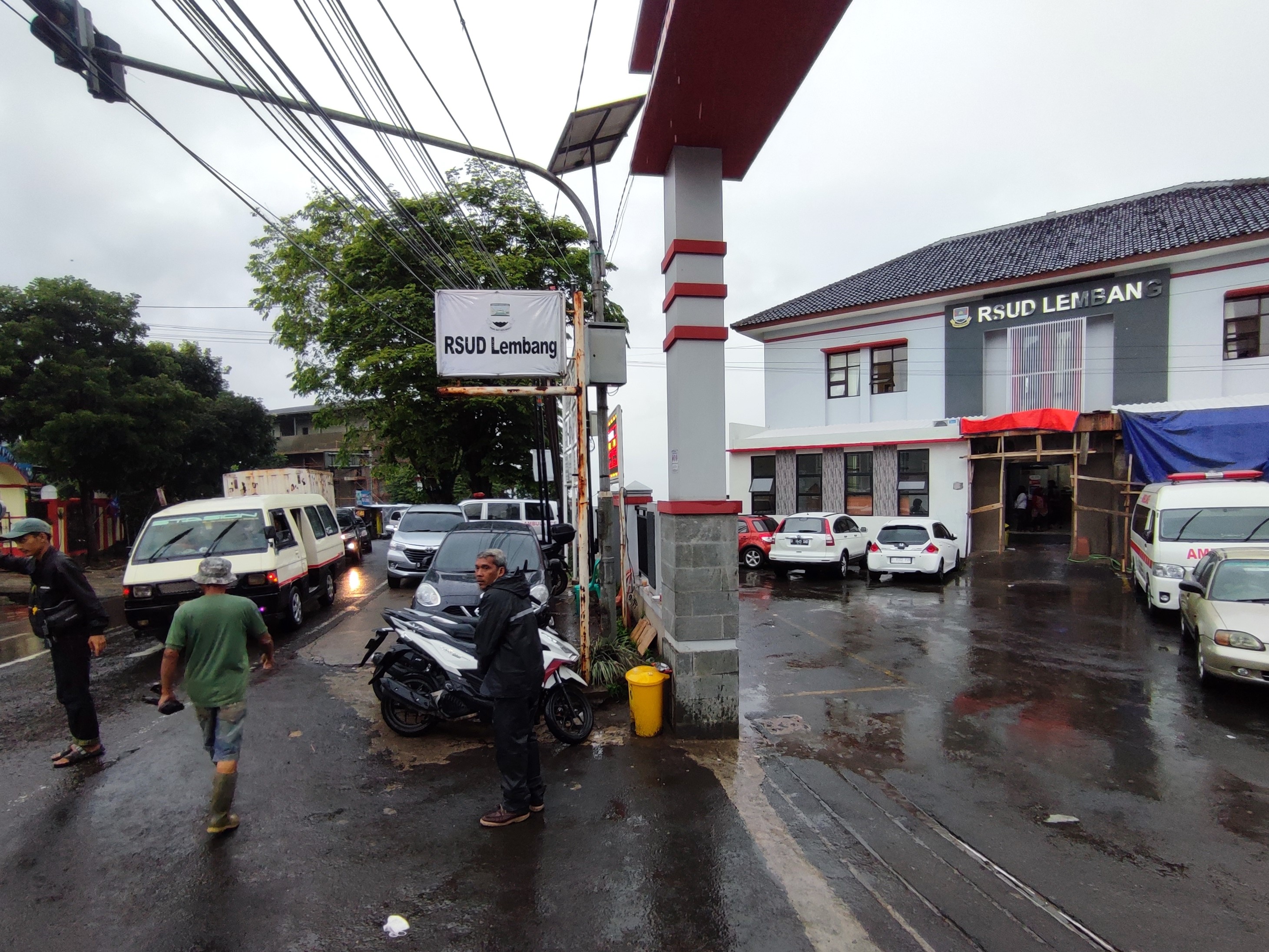Bangunan RSUD Lembang disarankan agar dikosongkan karena berada di wilayah rawan.