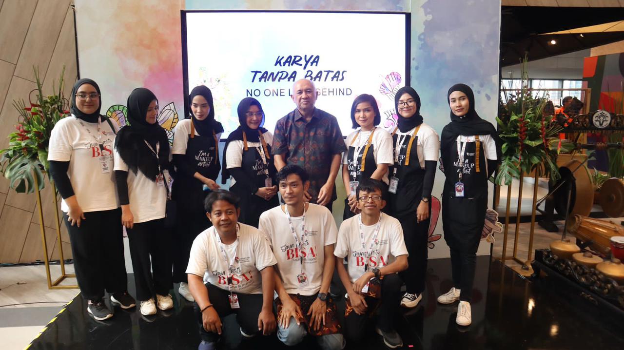 Menkop UKM Teten Masduki bersama para sahabat disabilitas PTI