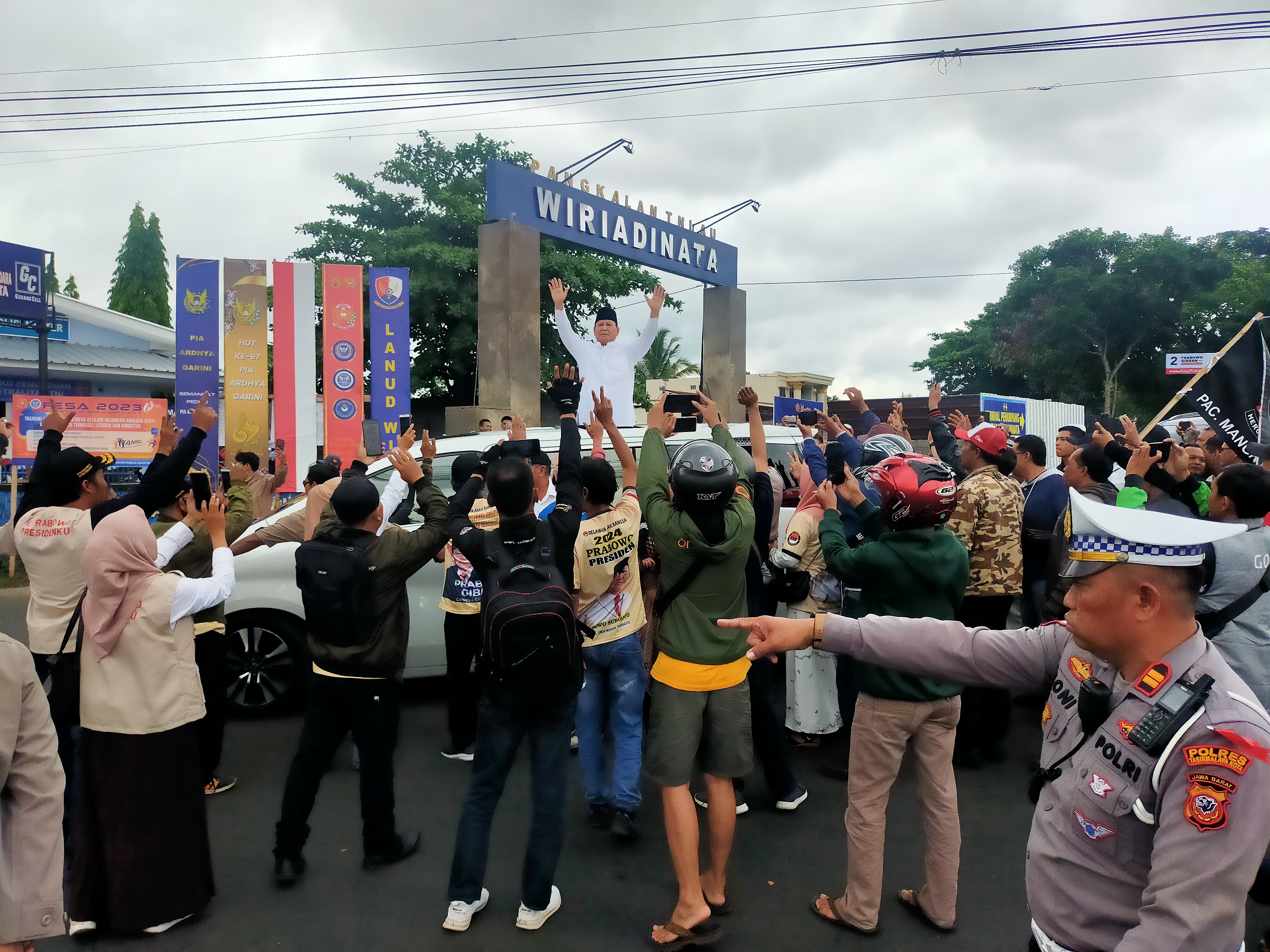 Prabowo dan Tim Suksesnya Kunjungi Pondok Pesantren Miftahul Huda di Tasikmalaya