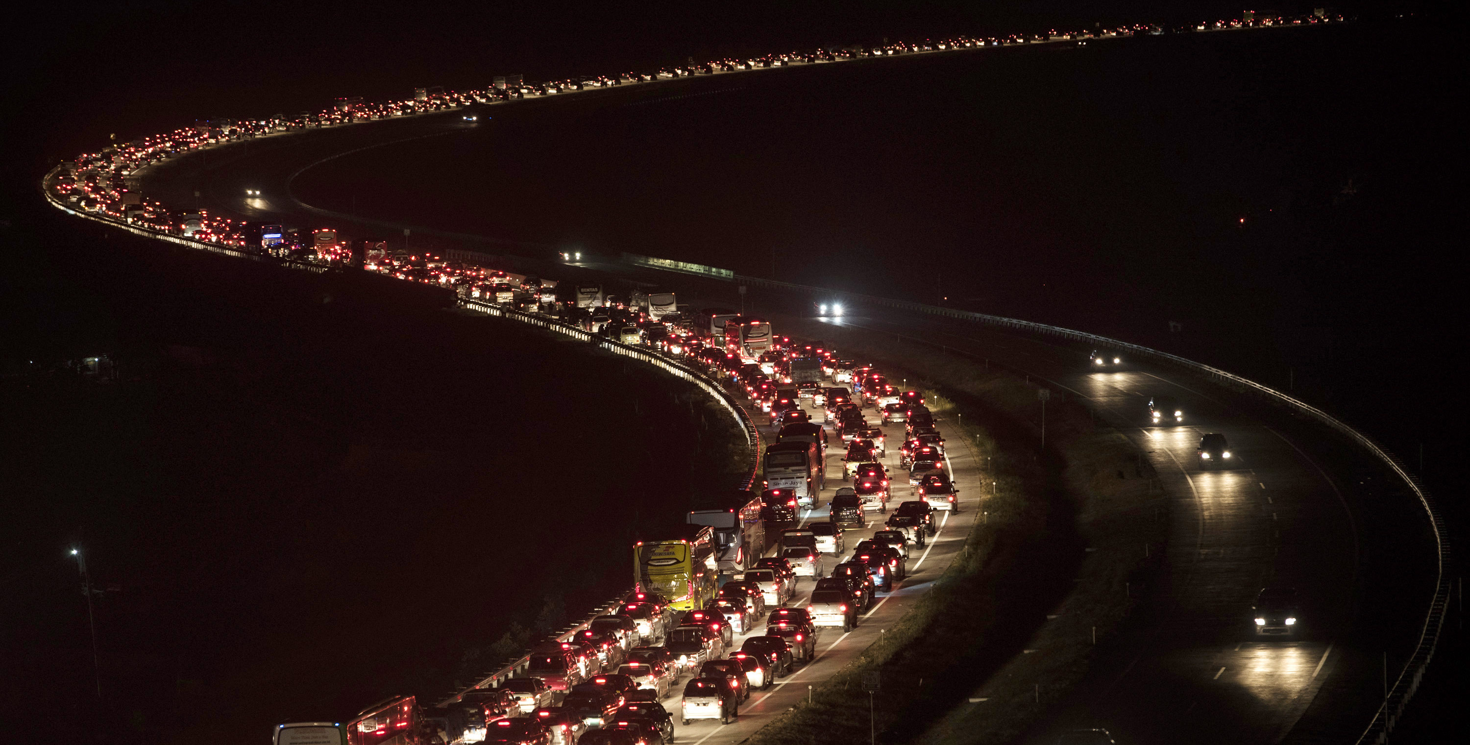 Kemacetan di Tol Cipali, Cirebon, Jawa Barat, beberapa waktu lalu