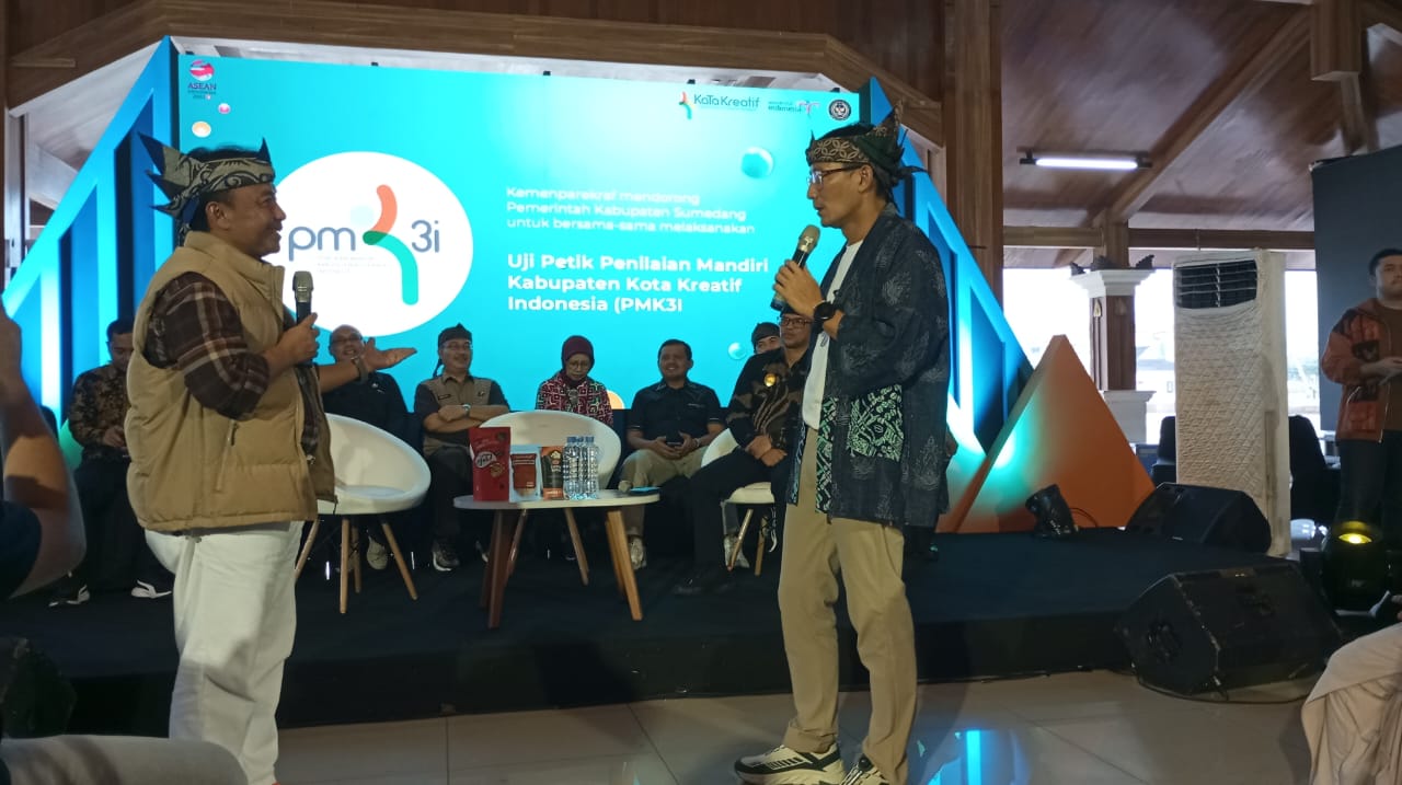 Menparekraf Dorong Pelaku Ekraf Sumedang Berinovasi dan Buka Lapangan Kerja 