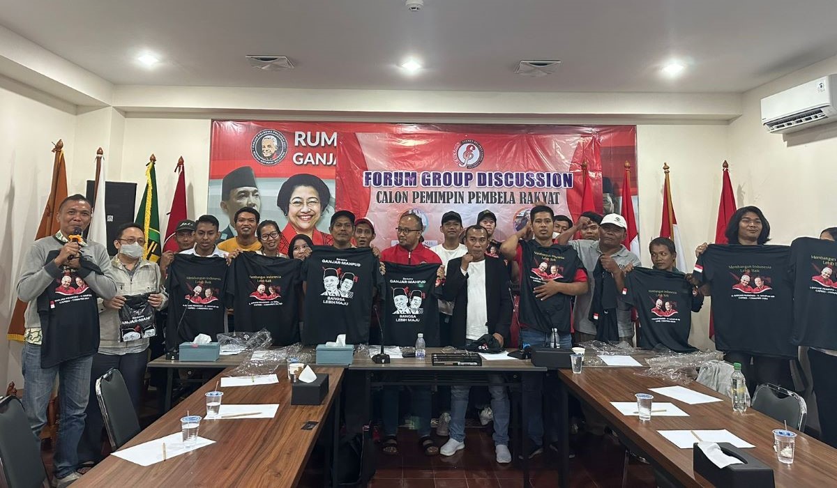 Diskusi bertema Calon Pemimpin Pembela Rakyat.